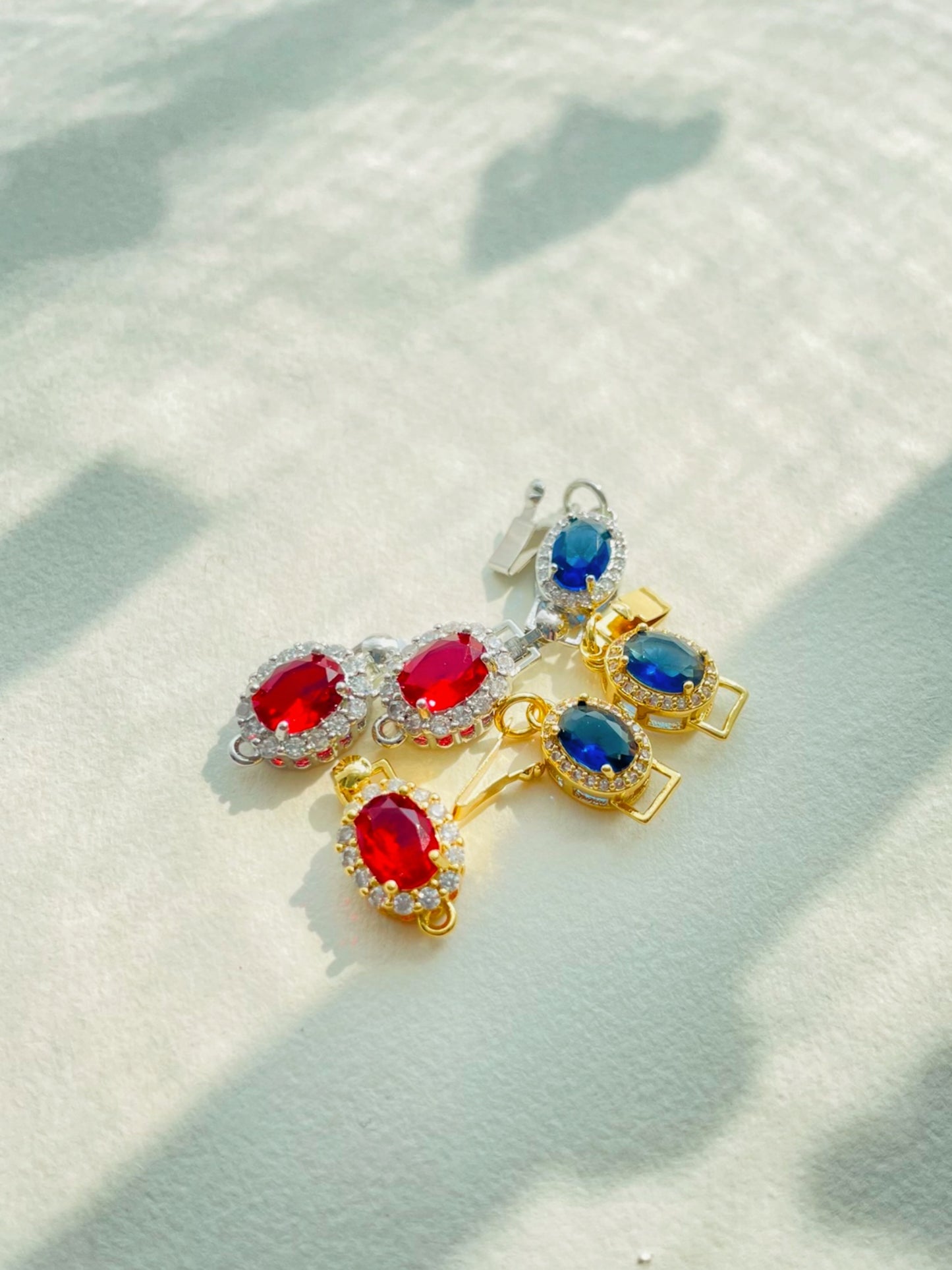 【C04】1PCS Red / Blue Zircon Post Clasp – Handcrafted DIY Jewelry Finishing Component